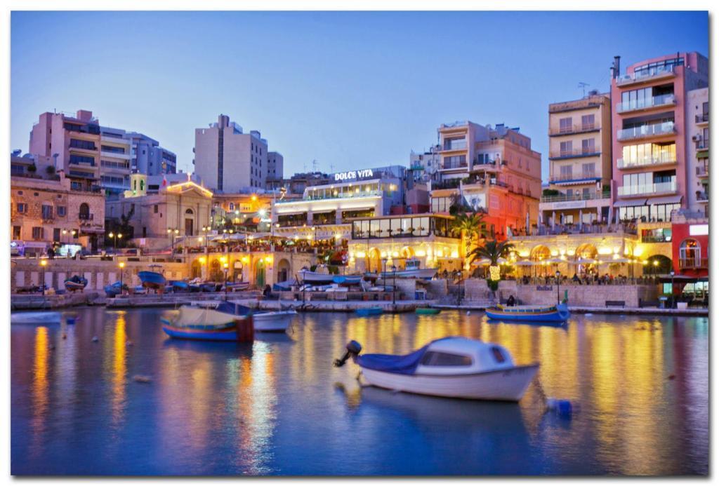Super Luxury Apartment In Tigne Point, Amazing Sea Views 斯利马 外观 照片