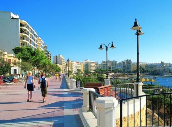 Super Luxury Apartment In Tigne Point, Amazing Sea Views 斯利马 外观 照片